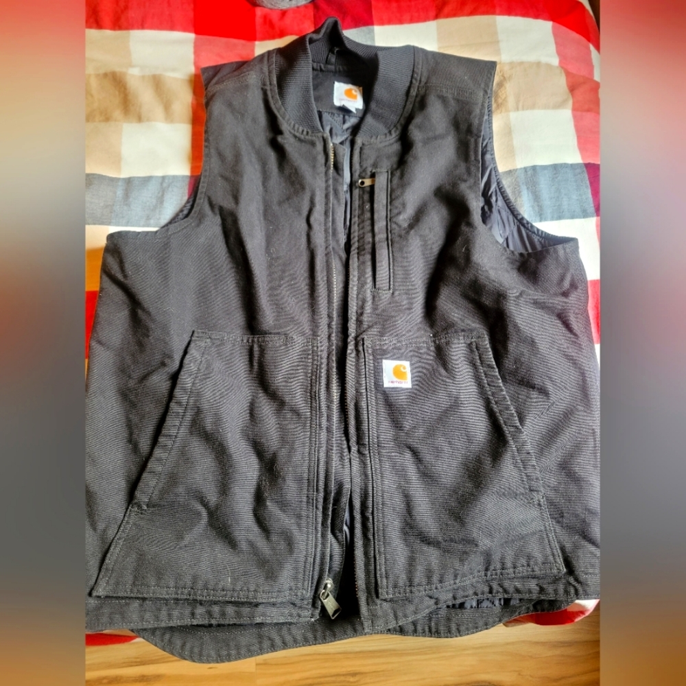 Cahartt insulated vest. M